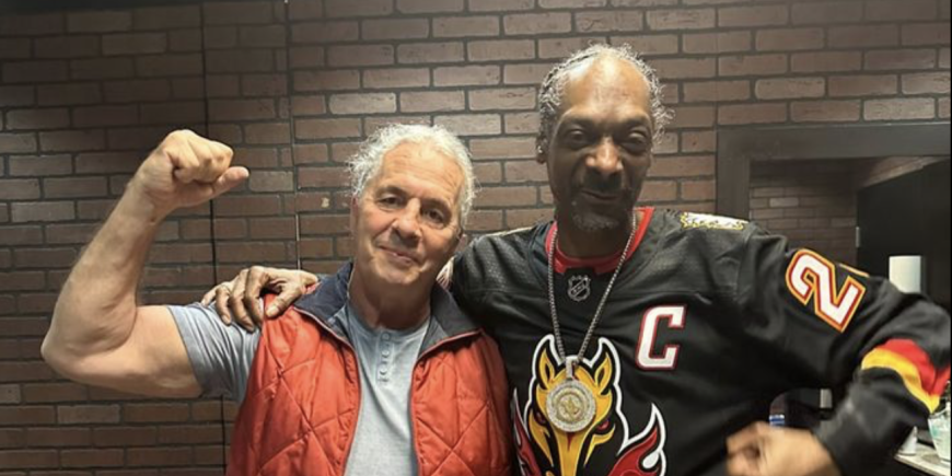 Bret Hart Takes Picture with Snoop Dogg, Chelsea Green, and Matt Cardona During MITB Qualification Event.